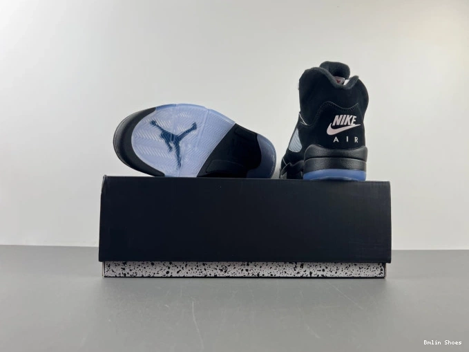 Bmlin 5 Metallic HF3975-001 Jordan Reimagined Air Black 0713